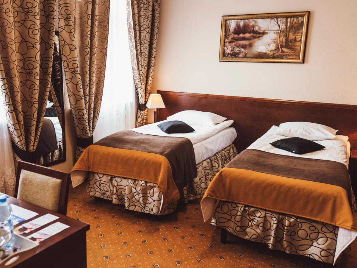 Hotel Osjann Biała Podlaska Buitenkant foto