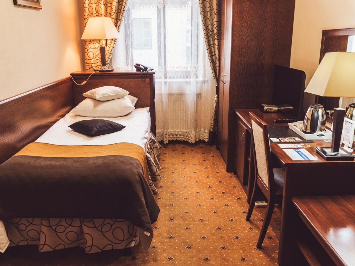 Hotel Osjann Biała Podlaska Buitenkant foto