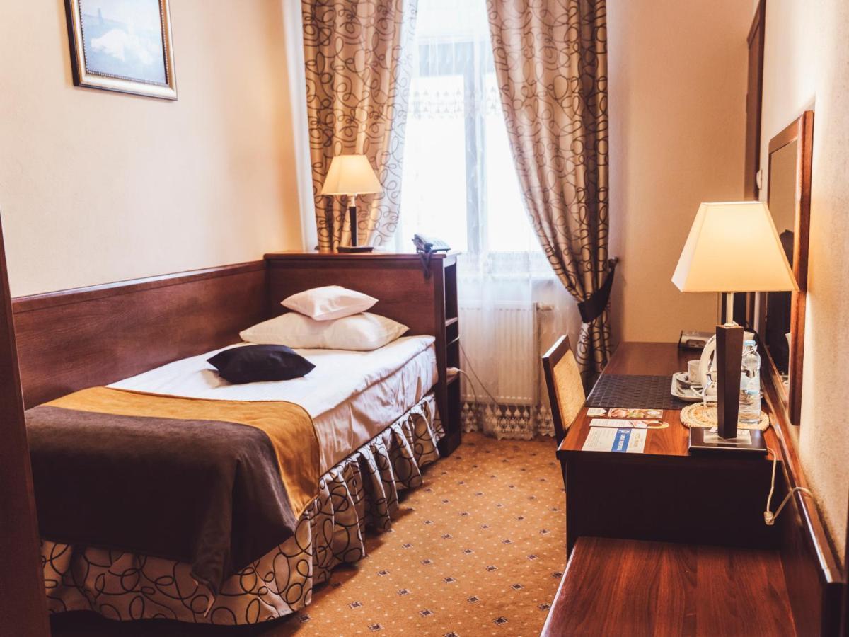Hotel Osjann Biała Podlaska Buitenkant foto