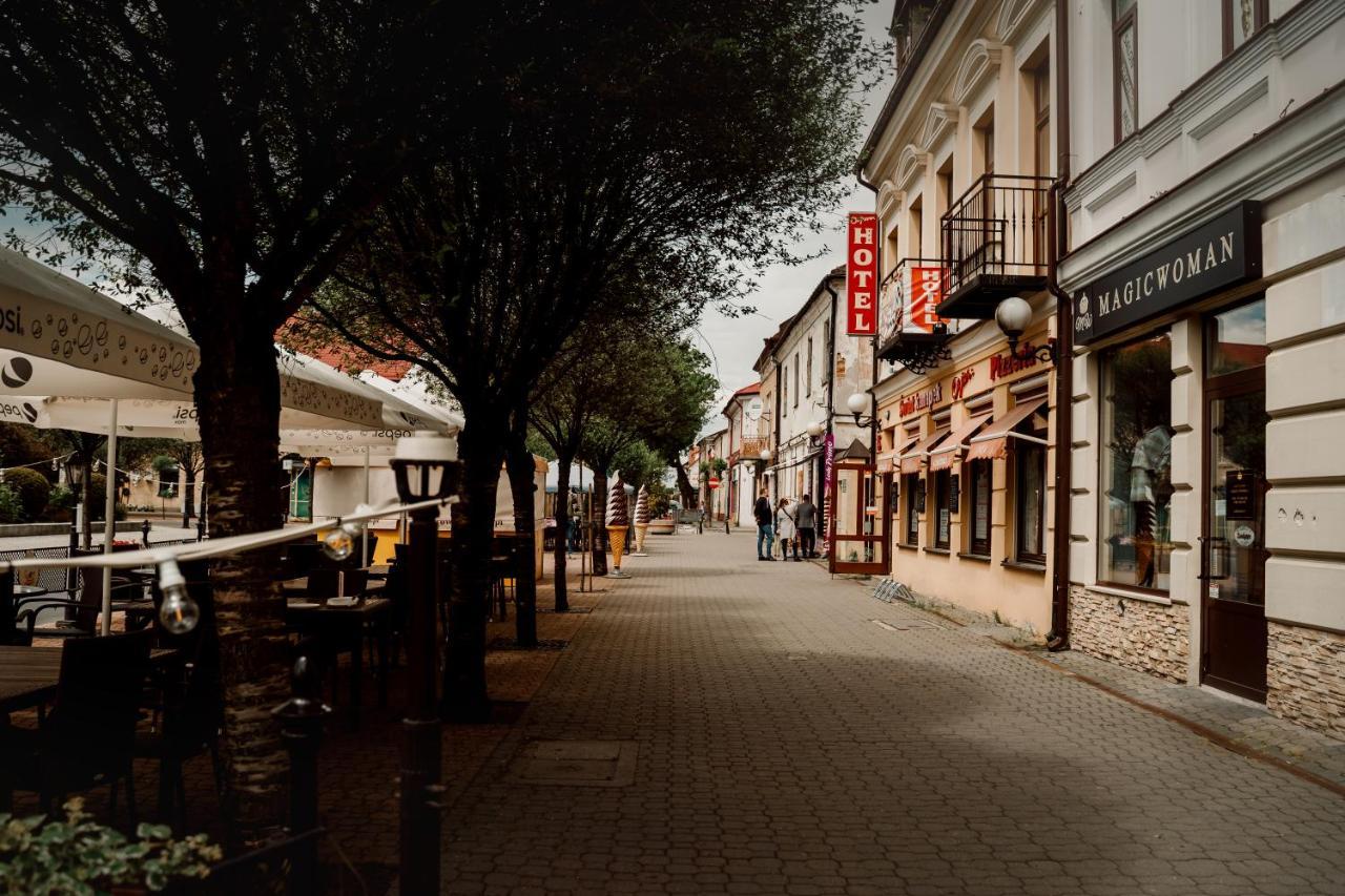 Hotel Osjann Biała Podlaska Buitenkant foto