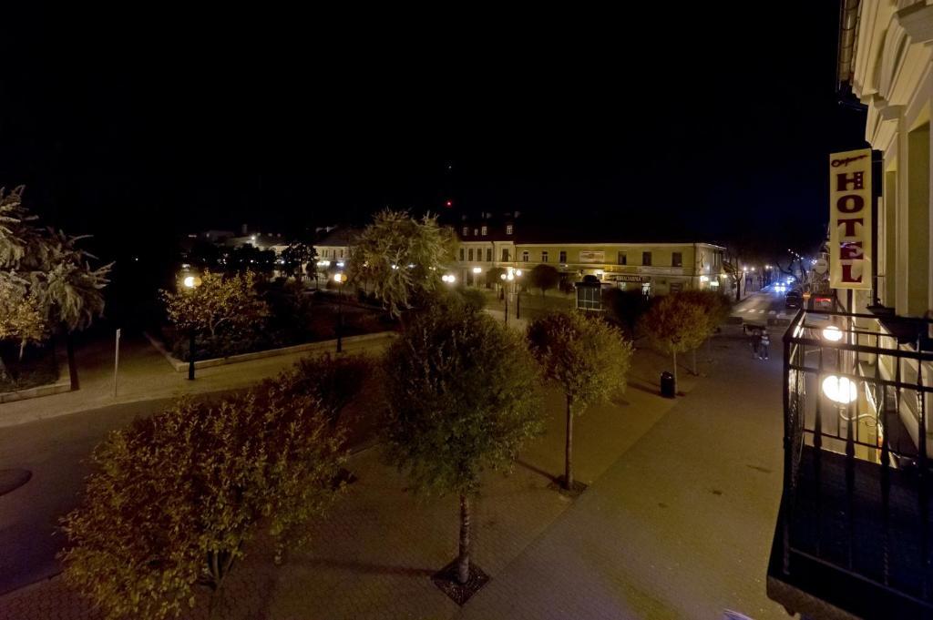 Hotel Osjann Biała Podlaska Buitenkant foto